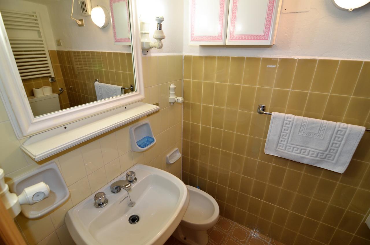 Lobster Cottage Apartment Леванто Екстериор снимка